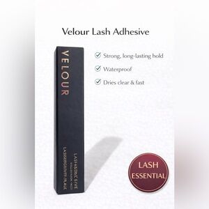 Velour Black Lash Adhesive M110